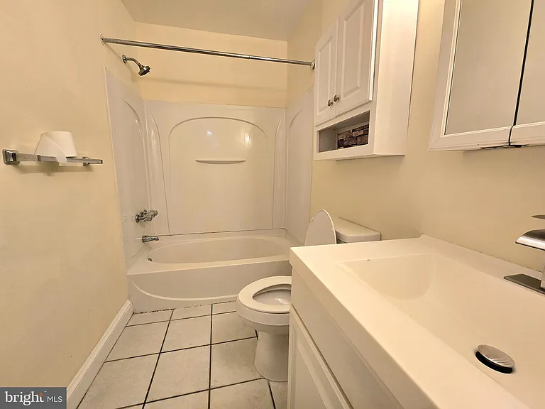 114 Van Buren Rd #5 — Photo 11