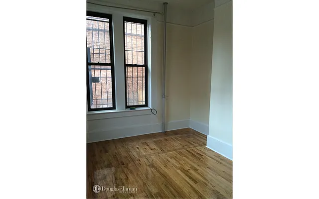 Rented by Douglas Elliman | media 40