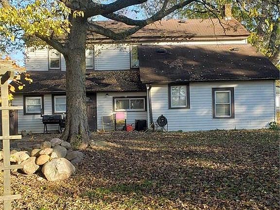 4th image of 12689 Strawtown Ave