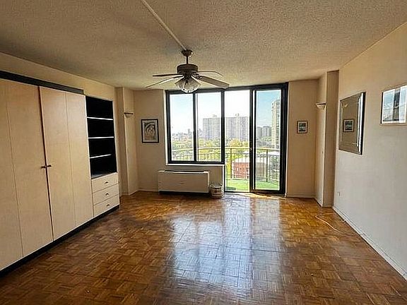 3rd image of 3111 Ocean Pkwy APT 12F