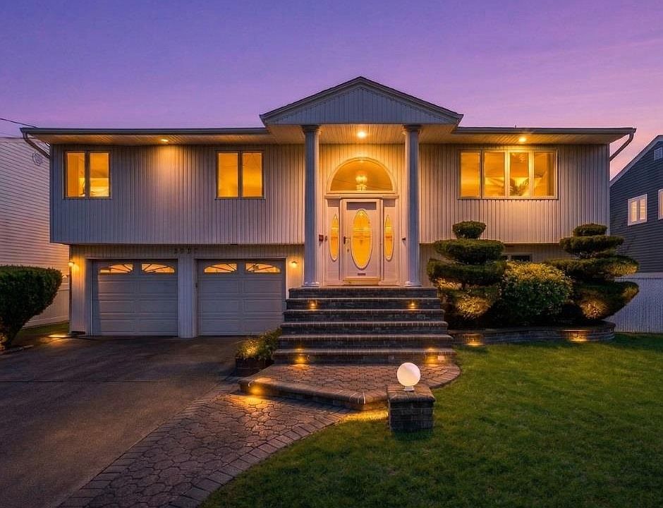 1st image of 3727 Oceanside Road E