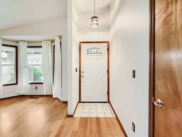 7634 SE Taggart Ct — Photo 2
