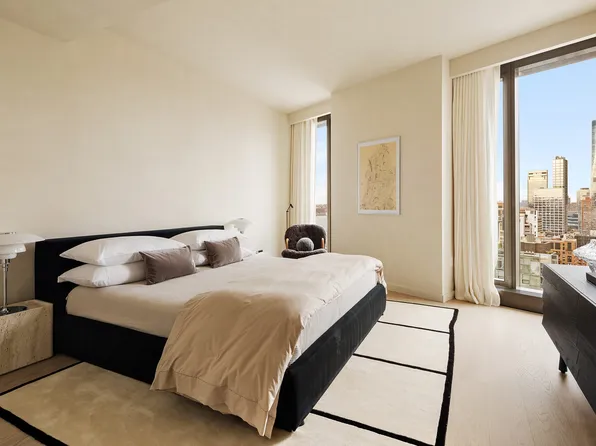 500 West 18th Street image 12 of 21