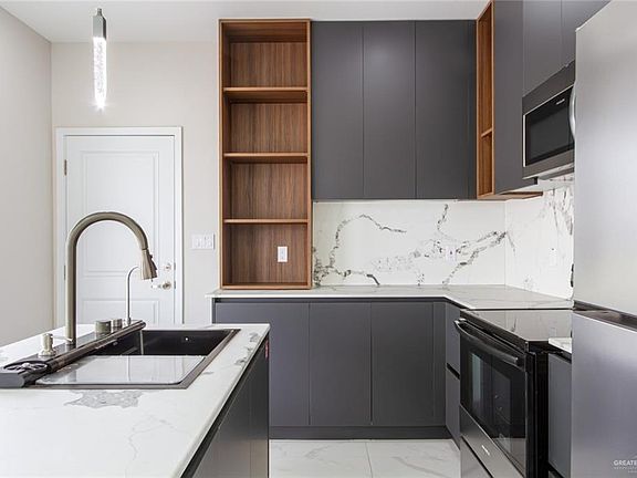 5th image of 4212 Hummingbird Ave #71