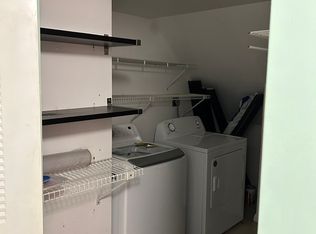 425 W Park Dr APT 4, Miami, FL 33172