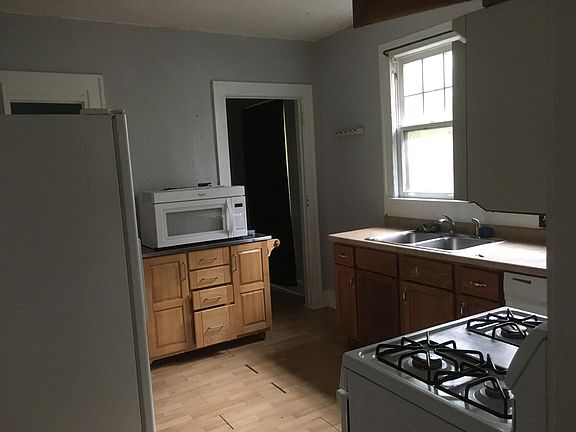 5th image of 3134 N College Ave