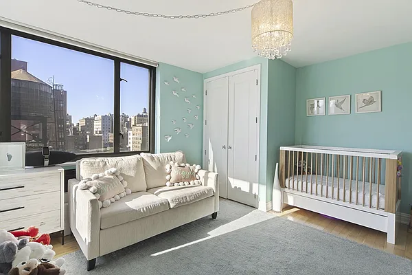 Sold by Nest Seekers International | media 8