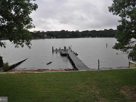 3rd image of 1272 Swan Dr