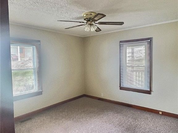 5th image of 106 Glasgow Ave