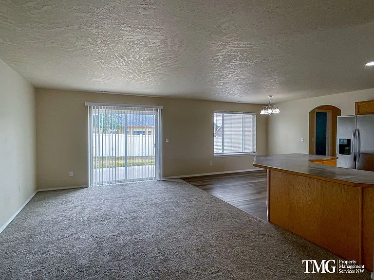 6308 Del Mar Ct — Photo 4