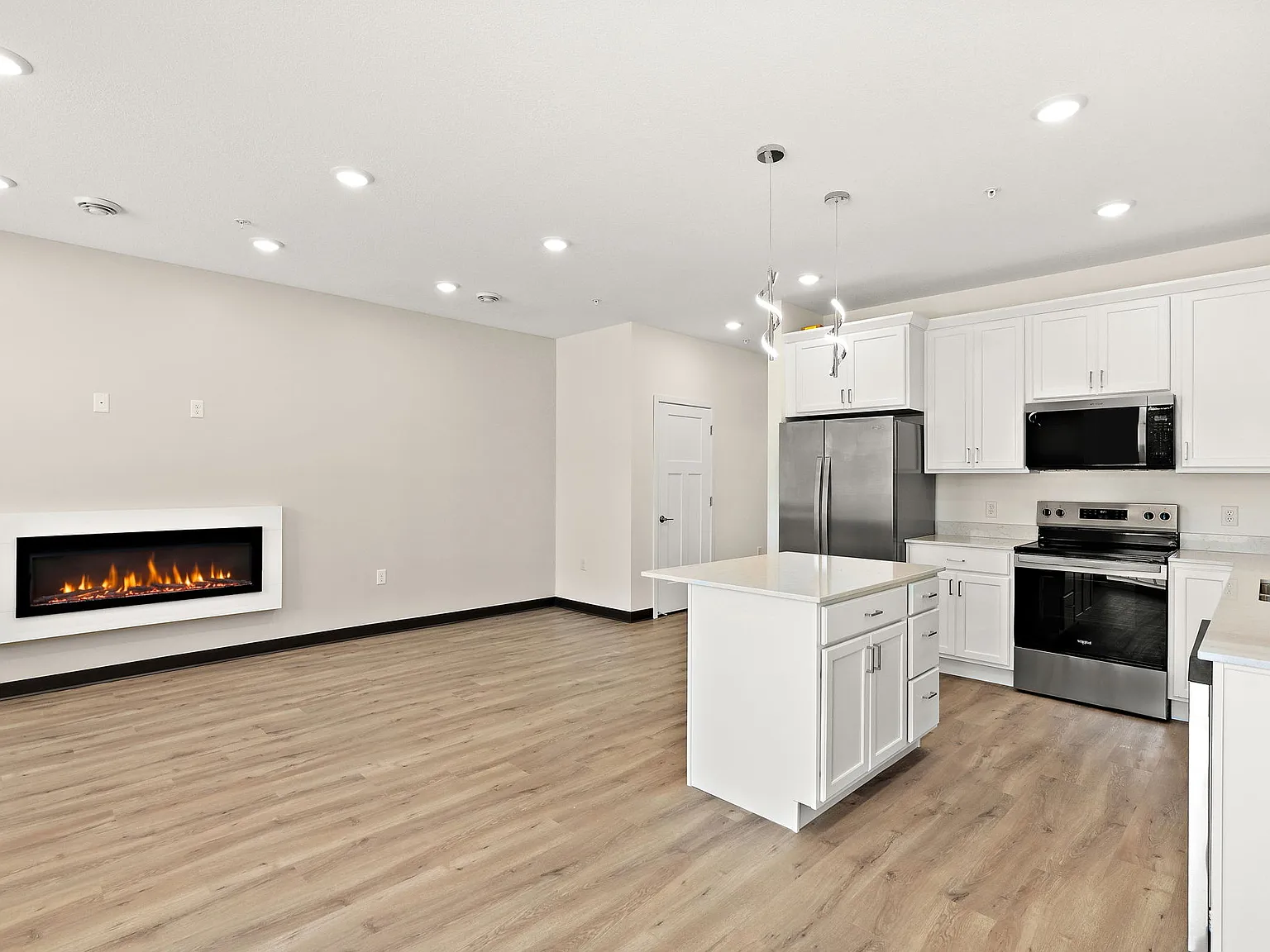 Manor Heights Townhome — Photo 1