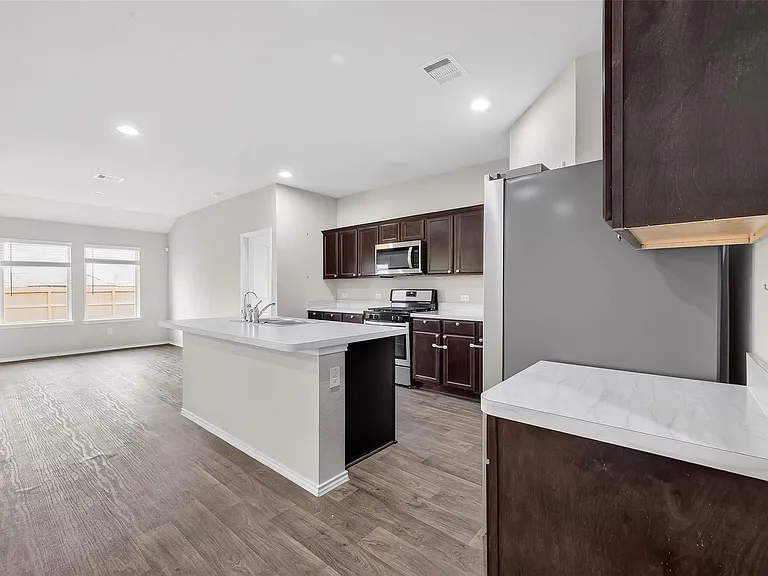 20926 Belmont Village Way — Photo 8
