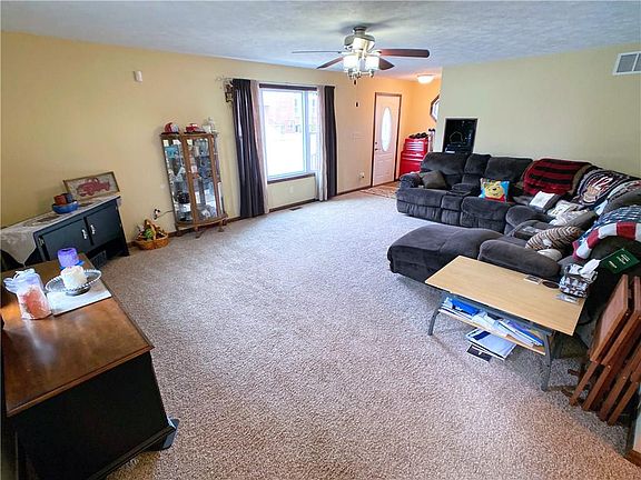 5th image of 701 S 2nd St