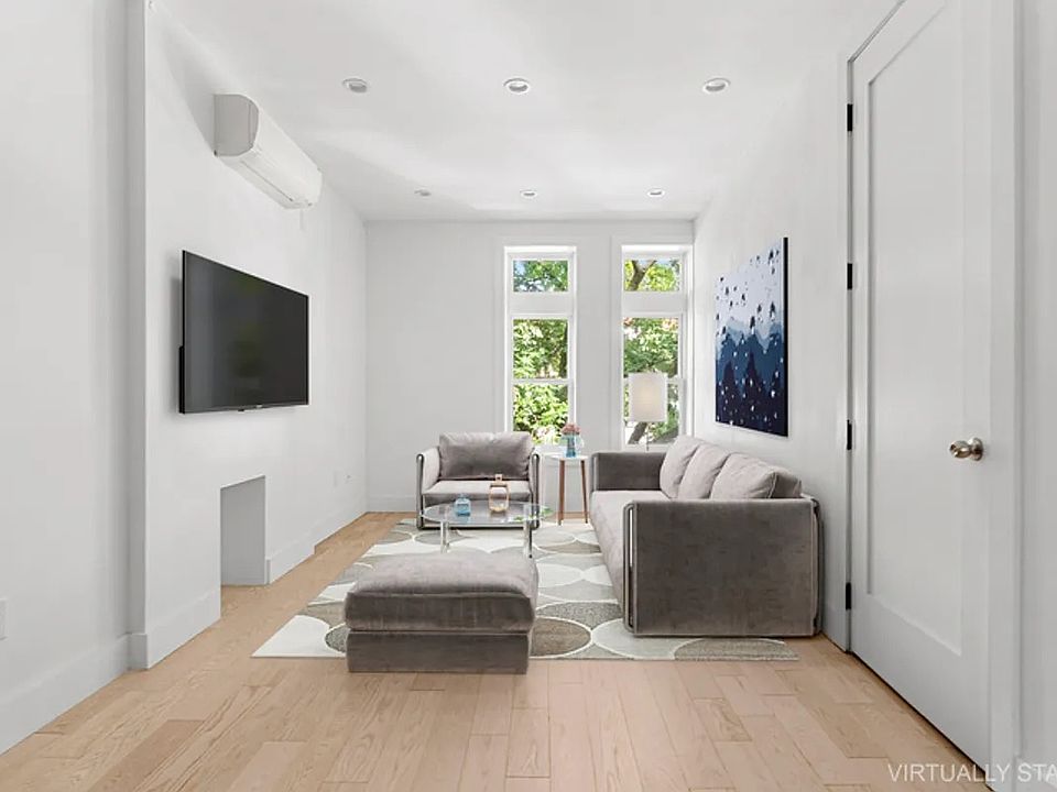 1st image of 260 New York Ave #3A