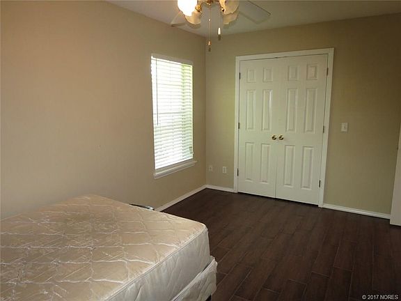 3rd image of 616 W Polk Ave