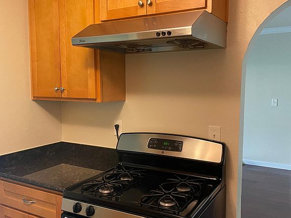 3rd image of 217 Kiely Blvd #B