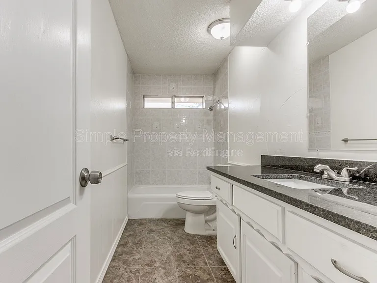 704 Pepperdine Ave — Photo 23