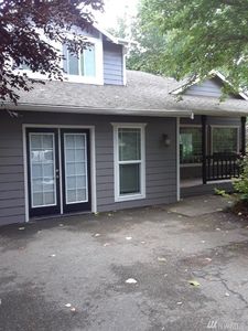 2418 E Pioneer, Puyallup, WA, 98372