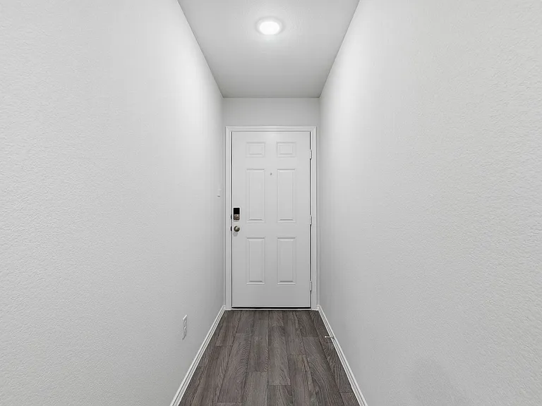832 Eagles Nest Dr — Photo 5