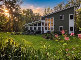 1954 Texas Hill Rd, Hinesburg, VT 05461