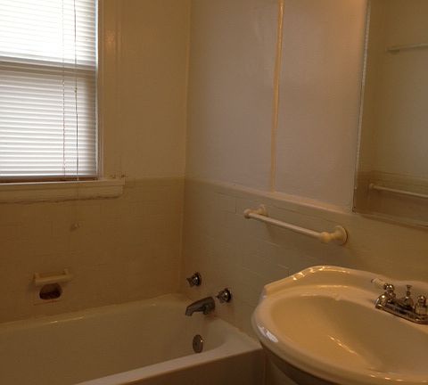 4th image of 1130 Parker St APT 717
