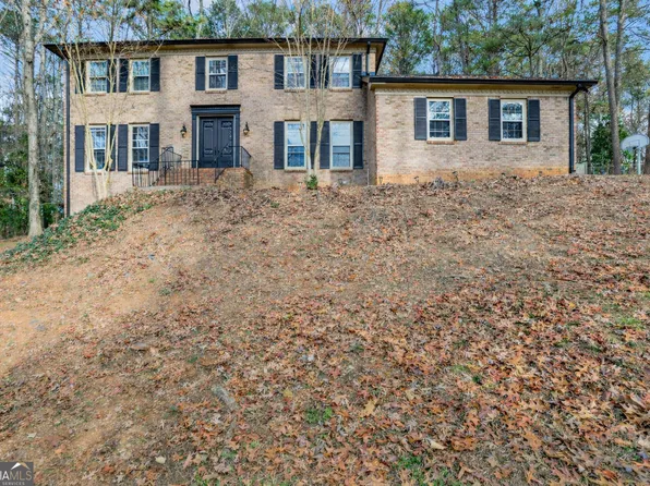 1514 Howell Highlands Dr, Smoke Rise, GA 30087