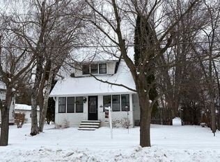 514 E Pine St, New London, WI 54961