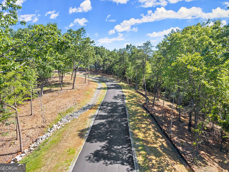 1st image of 209 Chimney Lake Dr