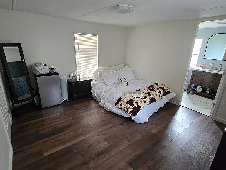 11710 Creek Gate Rd — Photo 16