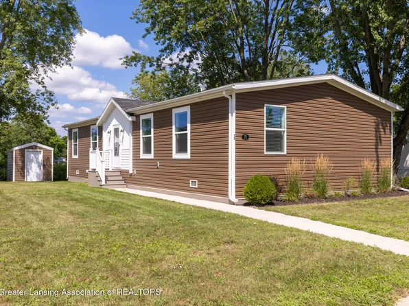 714 Mill St Site # 70, Leslie, MI 49251