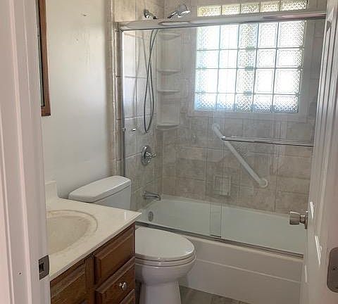 4th image of 11167 Pine Forest Dr