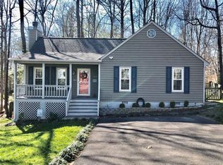 1402 Manders Knoll Ct, Midlothian, VA 23114