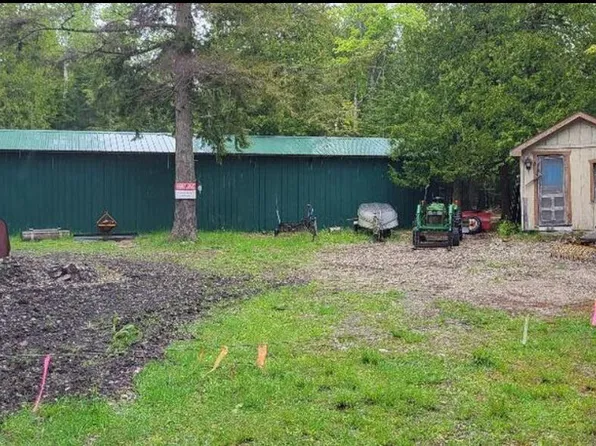 60-64 Dorothy Ave, Pointe Aux Pins, MI 49775