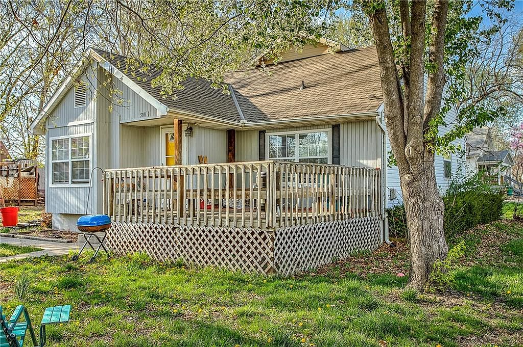 500 W Walnut St, Grain Valley, MO 64029 Zillow