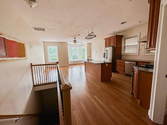 3rd image of 512 Madison Ave #2