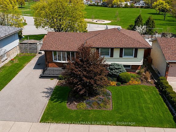 3rd image of 965 Osgoode Dr