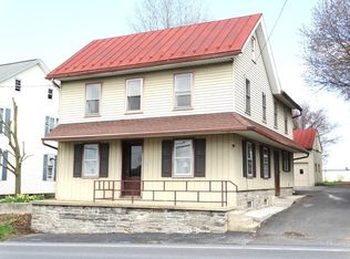 621 W Main St, Schaefferstown, PA --