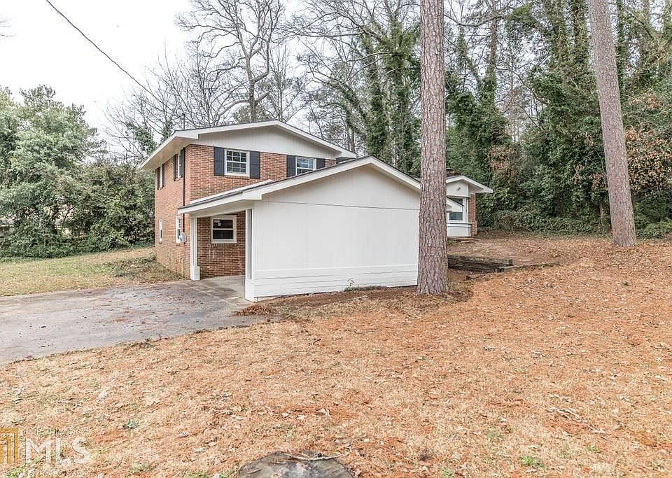 1st image of 304 Pine Valley Dr