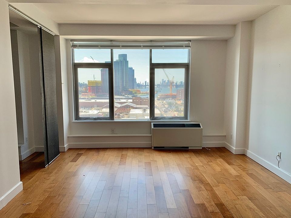 1st image of 2-17 51st Ave #1004