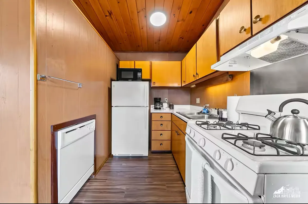 1 bed, 500 sqft, $1,800 — Photo 3