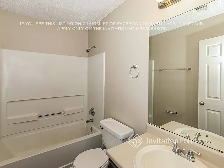 1406 N Hampton Dr — Photo 10