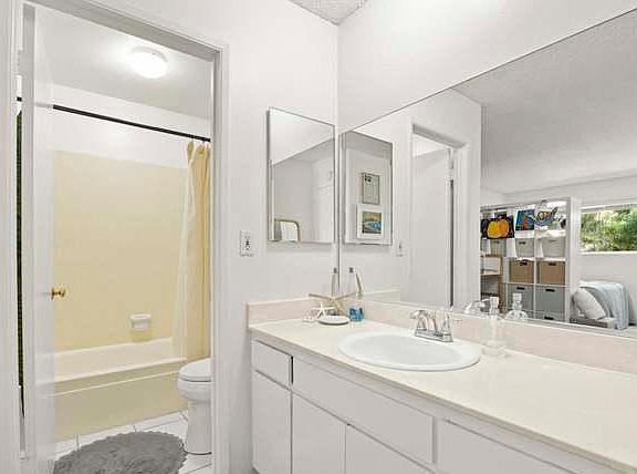 3rd image of 2621 E Harbor Blvd #4