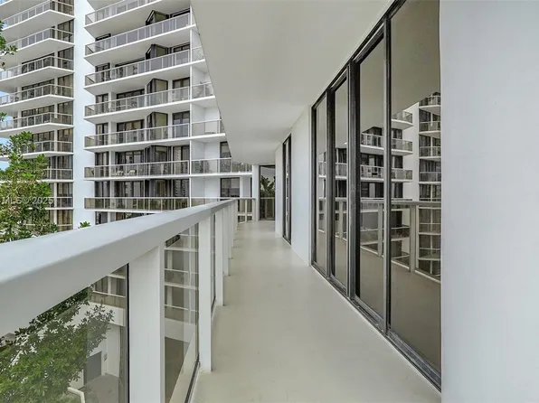 20281 E Country Club Dr APT 407, Aventura, FL 33180