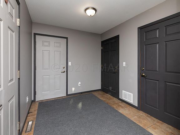 5th image of 1001 7th St W