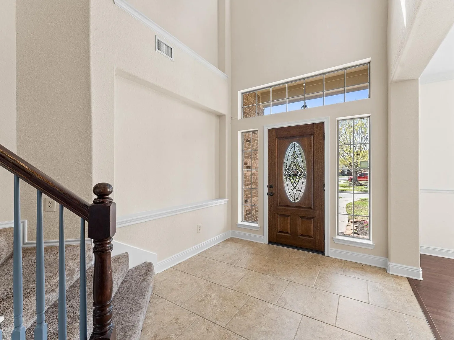4 bed, 3.0 bath, 2924 sqft, $2,800 — Photo 4