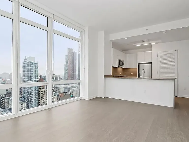 42 W 33rd St #28D — Photo 3