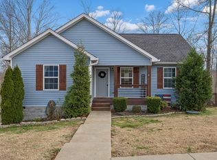 567 Skyview Dr, Ashland City, TN 37015