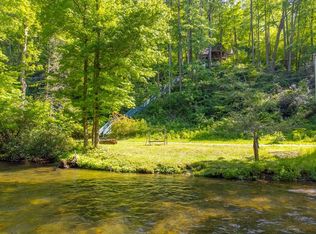 773 Tate Cove Rd, Hayesville, NC 28904