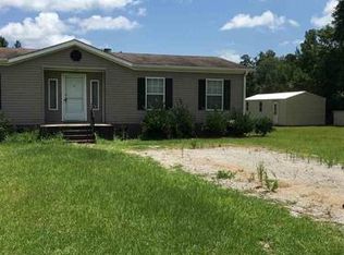 2026 Log Cabin Rd, Loris, SC 29569