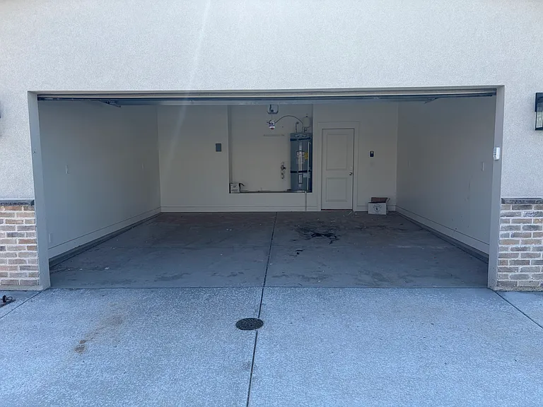 415 W Old Mill Rd #4 — Photo 6